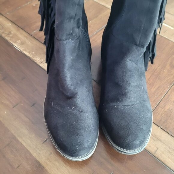 JustFab Fenny Wide Black Fringe Knee-High Boots US 6.5W/UK 4.5W/EU 37W - Picture 2 of 7